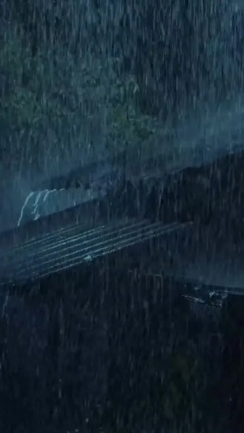 Heavy Rain Falling Video stock 326377918