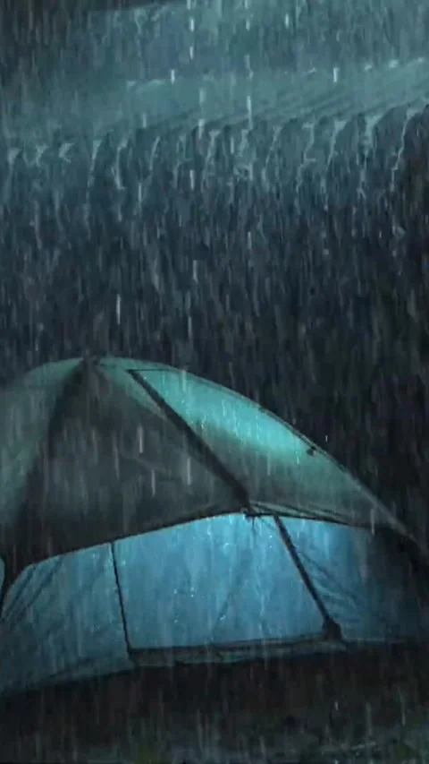 Heavy Rain Falling Video stock 326378066