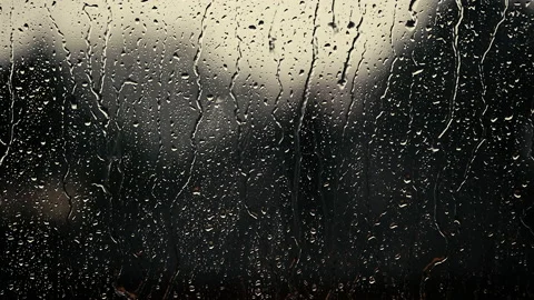 Heavy rain falling on the window surface Video stock 150331501