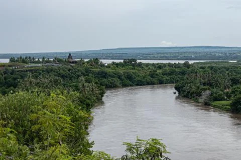 Heavy rain for two consecutive nights in East Sumba has caused a major flood Foto stock