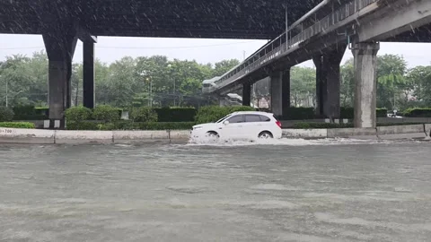 Heavy Rainfall Causes Severe Urban Flooding in Bangkok Video stock 346450973