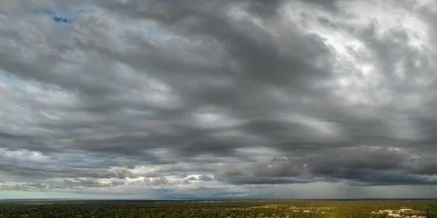 Heavy rainfall during summer thunderstorm in Florida 스톡 사진