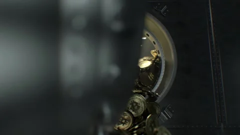 Heavy round vault door opens and a pile of bitcoin coins spills out, symbol.. Vídeos de archivo 319986194