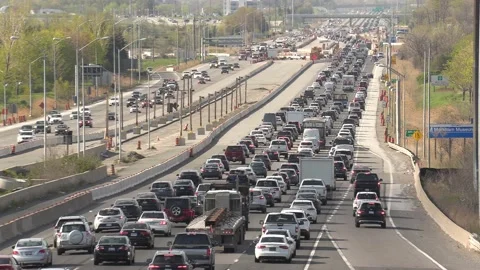 Heavy rush hour traffic jam and gridlock on highway heading home after work Stock-Footage 154148366