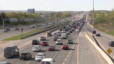 Heavy rush hour traffic jam and gridlock on highway heading home after work Stock-Footage 154148599