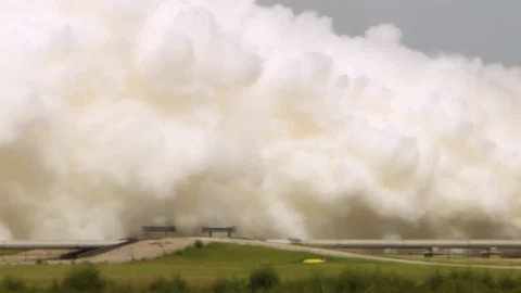 Heavy smoke produced by space rocket launch Video stock 100172011