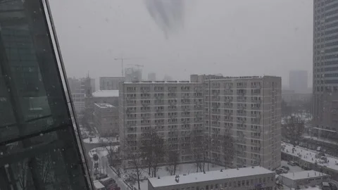 Heavy snow in a city Video stock 148167903