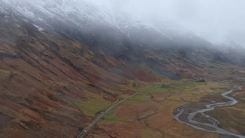 Heavy snow falling in glen coe valley, scotland Vídeos de archivo 334061043