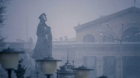 Heavy snowfall in the city. Stock Footage 69962367