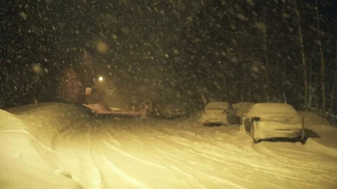 Heavy snowfall in the city Stock Footage 71921137