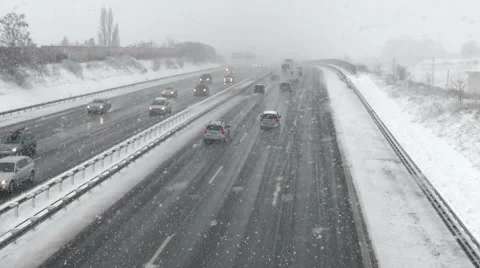Heavy snowfall on German highway Stock-Footage 45604423