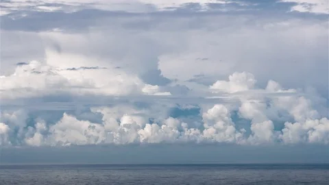 Heavy stormy clouds forming over blue ocean before storm Time lapse Stock-Footage 122007812
