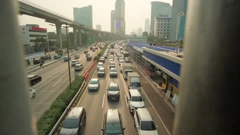 Heavy traffic clogs Stock-Footage 345295584