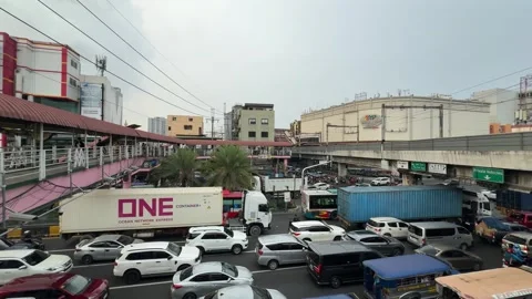 Heavy Traffic Flow at EDSA-Taft Interchange, Pasay 4K 60fps Stock-Footage 338349984