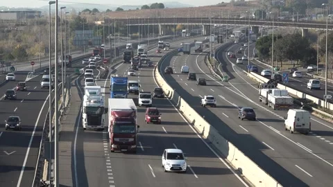 Heavy traffic in the highway Stock-Footage 274928971