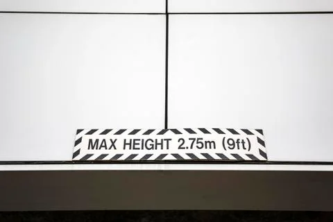 Height warning sign Stock Photos