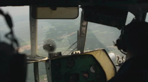 Helicopter capsule 動画素材 53233917