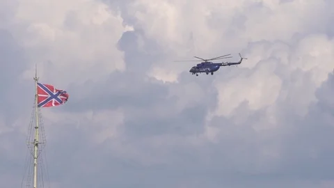 Helicopter Mi8 on sky 库存影片 84655422