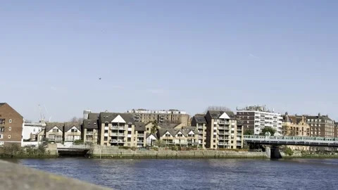 Helicopter Over Putney Thames Skyline London 4K Vidéo 332651697