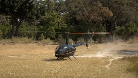 Helicopter taking off - Robinson 44 Video stock 85537094