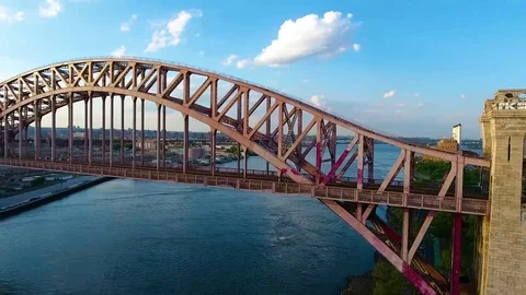 Hell Gate Bridge - Aerial 스톡 동영상 80359334