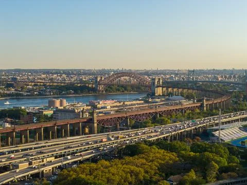Hell Gate Bridge aerial view - New York, United States Stock Photos