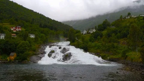 Hellesyltfossen, a small but nice waterfall in Hellesylt, Geirangerfjord, Norway 스톡 동영상 103791780