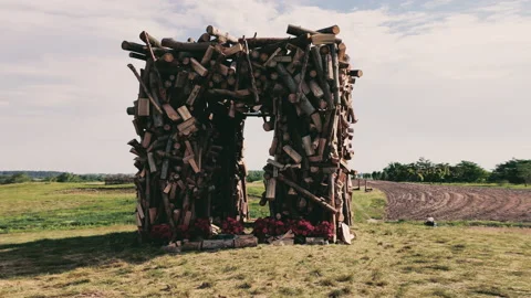 Hemp arch without nails and glue Stock Footage 133515693