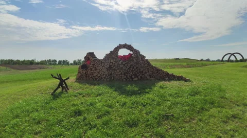 Hemp arch without nails and glue Stock Footage 133515714