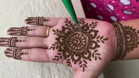 Henna tattoo, Mehndi tattoo, tattoo | Stock Video | Pond5