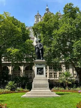 Henry Bartle Frere Sculpture Stock Photos