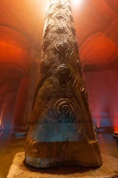 Hen's Eye column in vertical view. Stock Photos
