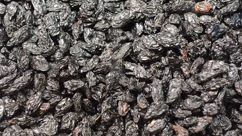 Herbal tea in a store display closeup,. Vidéo 81111861