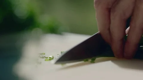 Herbs Being Chopped/Diced Vídeos de archivo 82534035