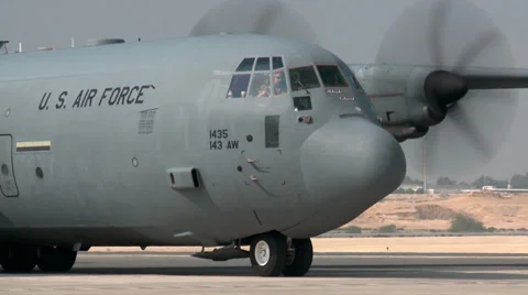 Hercules C-130 Taxiing out for take off Vídeos de archivo 35219829