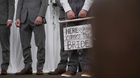 Here Comes the Bride Sign 스톡 동영상 89004420
