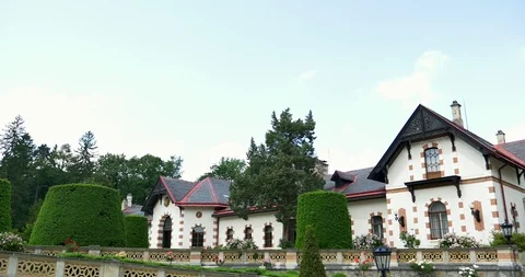 Hermesvilla Palace in Lainzer Tiergarten. Old architecture near Vienna, Austria Stock Footage 110942853