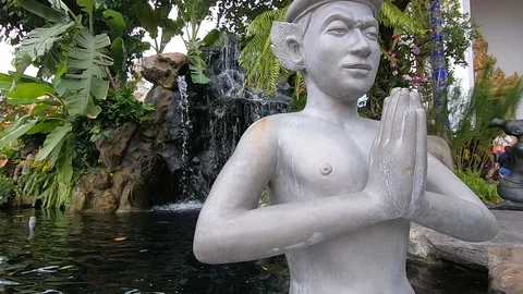 Hermit statue presenting traditional Thai healing Stock-Footage 105505013