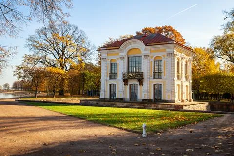Hermitage Pavilion in Peterhof Stock Photos