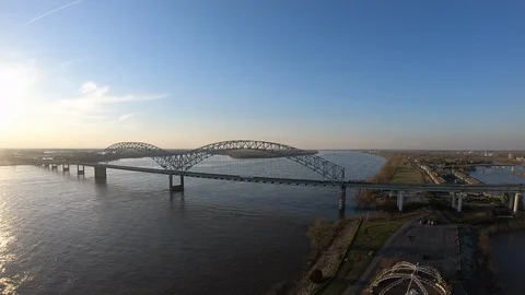 Hernando de Soto Bridge from Mud Island River Park - Memphis, Tennessee Video stock 105878615