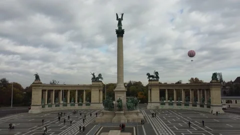 Heroes' Square Budapest 03 Stock Footage 231373015