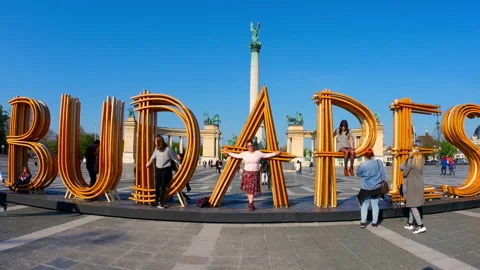 The Heroes Square in Budapest, Hungary Stock Footage 139308836
