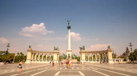 Heroes Square in Budapest Time Lapse Stock-Footage 53790924