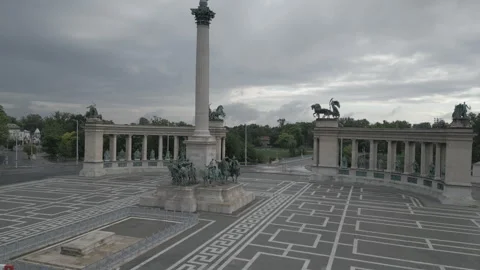 Heroes' Square on a cloudy day Stock Footage 277798742