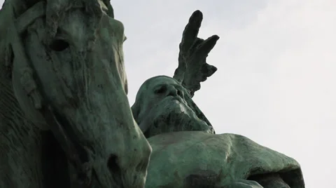 HEROES SQUARE MILLENIUM MONUMENT 10 CU Stockbeeldmateriaal 39485182