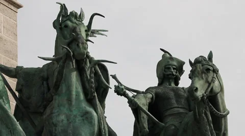 HEROES SQUARE MILLENIUM MONUMENT 11 MS Stockbeeldmateriaal 39485809