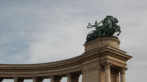 HEROES SQUARE MILLENIUM MONUMENT 12 MS Stockbeeldmateriaal 39485951