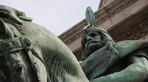 HEROES SQUARE MILLENIUM MONUMENT 9 CU Stockbeeldmateriaal 39485433