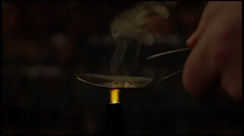 Heroin - Cooking 스톡 동영상 43589082