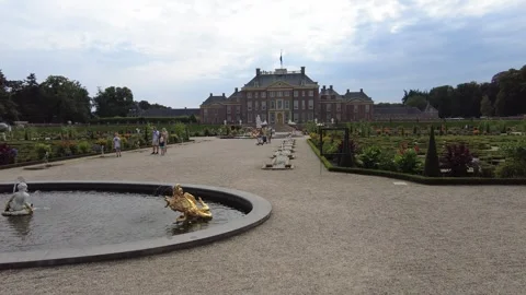Het Loo Palace gardens, Netherlands August 15 2022 Stock Footage 296801251